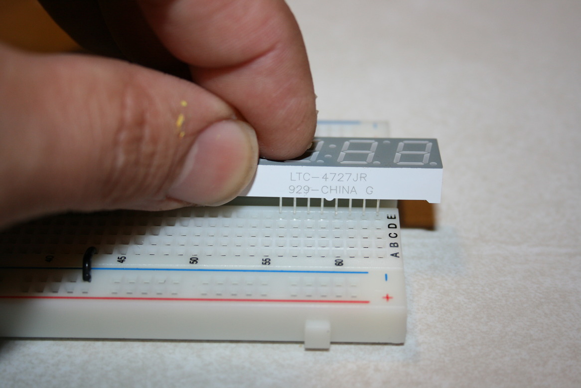 Connecting 7-segment display